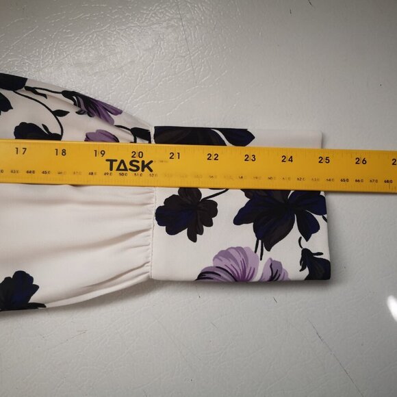 Ann Taylor Ladies Size Medium Off White with Flower Print Loose Fit Blouse - Picture 8 of 9